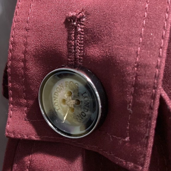 London Fog trench Coat - Picture 7 of 9